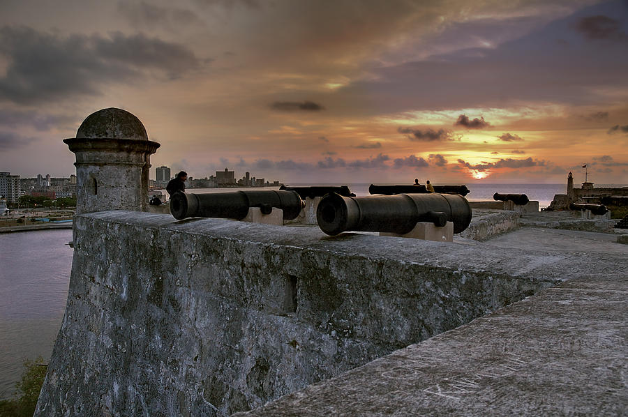 View Of The Spanish Castles Of La Cabana And El Morro Facing The City Of  Havana In Cuba Stock Photo, Picture and Royalty Free Image. Image 27298902.