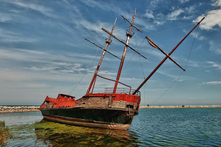 La Grande Hermine 2 Photograph By Guy Whiteley 8023