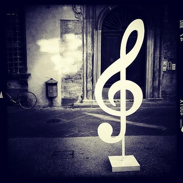 Music Photograph - La Musica by Sonia