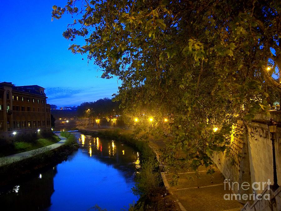 la notte sul Tevere dal Ponte Fabricio Photograph by Mariana Costa Weldon