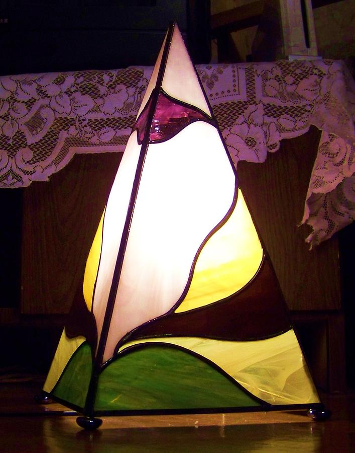 La piramide Glass Art by Justyna Pastuszka