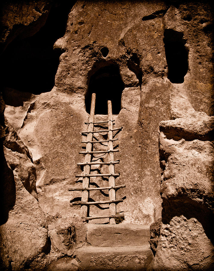 Bandelier National Monument, New Mexico - Ladder Face Photograph by Mark Forte