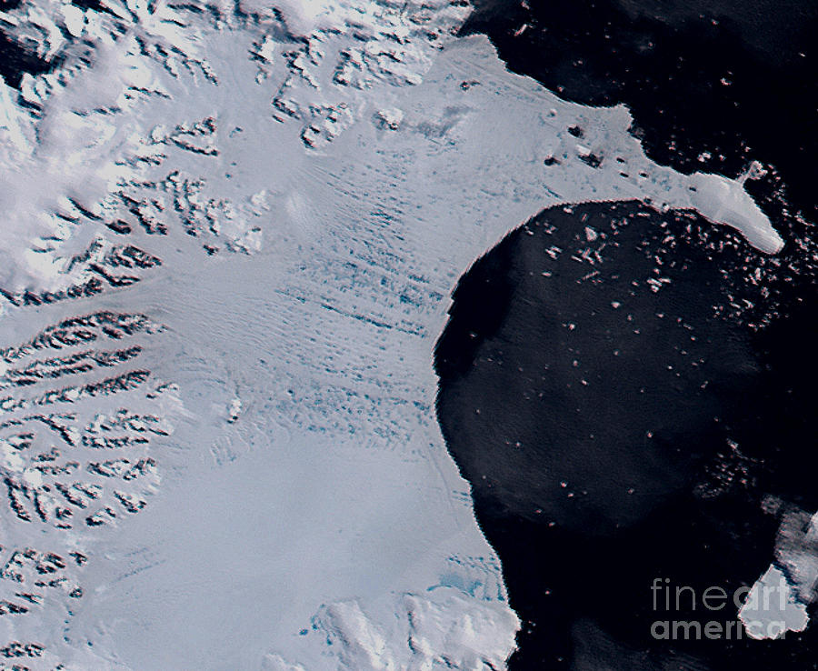Larsen B Ice Shelf Breaking Away 1 Of 5 Photograph by Nasa