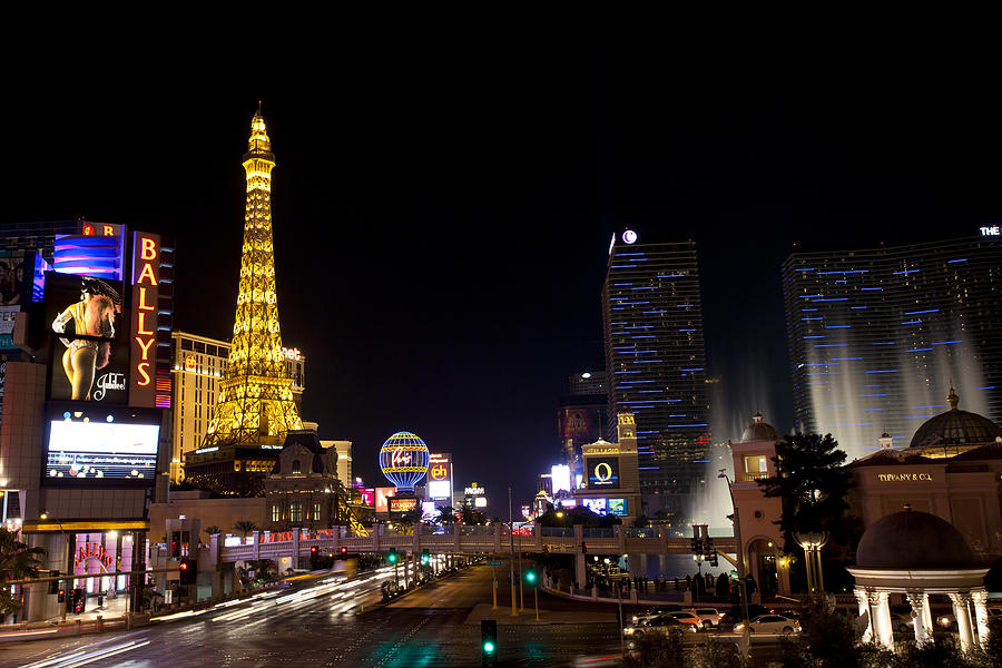 Las Vegas Strip Photograph by Shawn Everhart