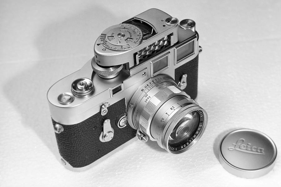 Leica M3 Photograph by Dragan Kudjerski
