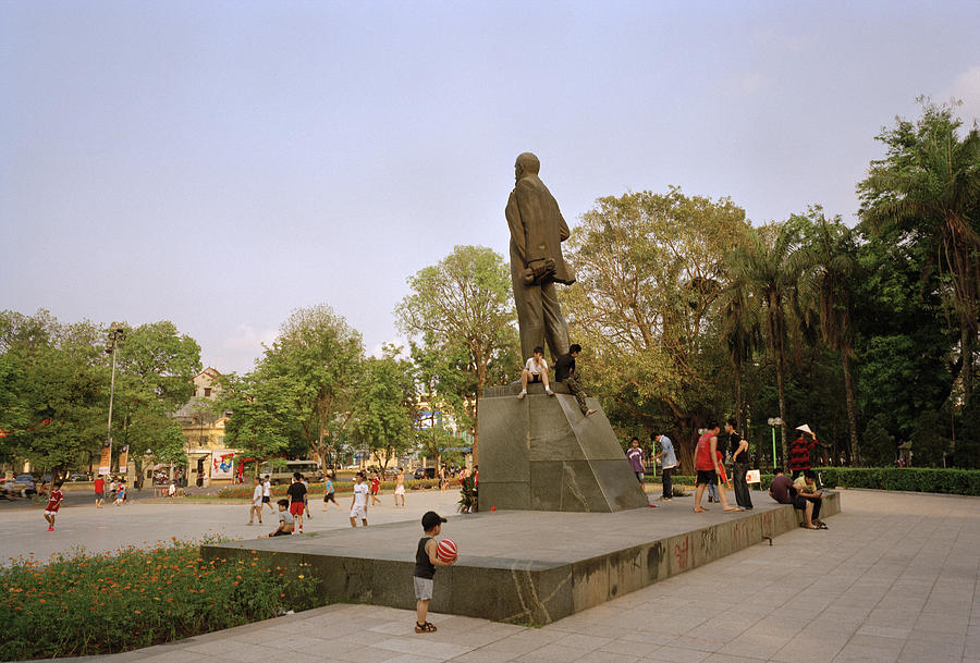 Lenin In Hanoi Vietnam Photograph By Shaun Higson - Fine Art America