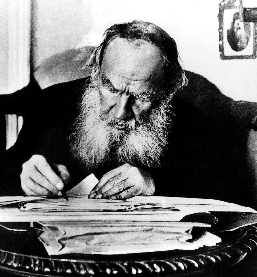 https://images.fineartamerica.com/images-medium-large/leo-tolstoy-1828-1910-russian-writer-everett.jpg