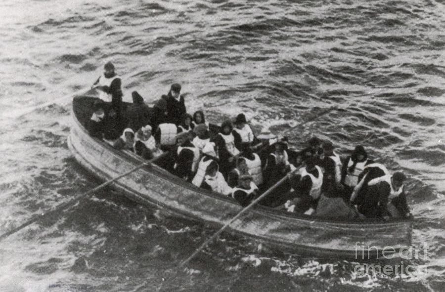 Lifeboat Rescuing Voyager Off Titanic Photograph by Photo Researchers