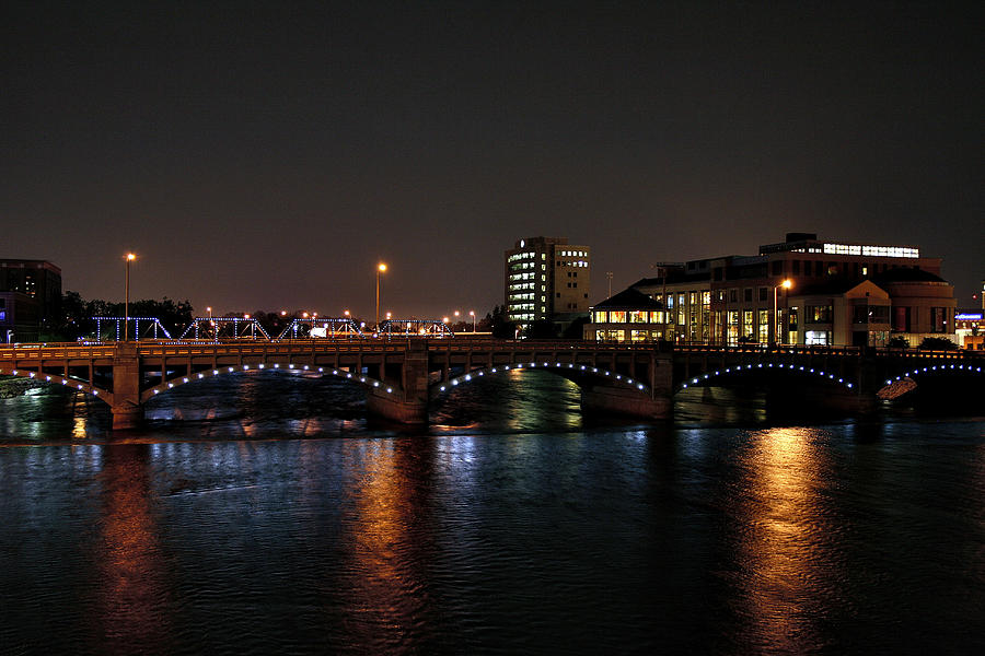 Lighted Pearl Street Bridge Photograph by Richard Gregurich
