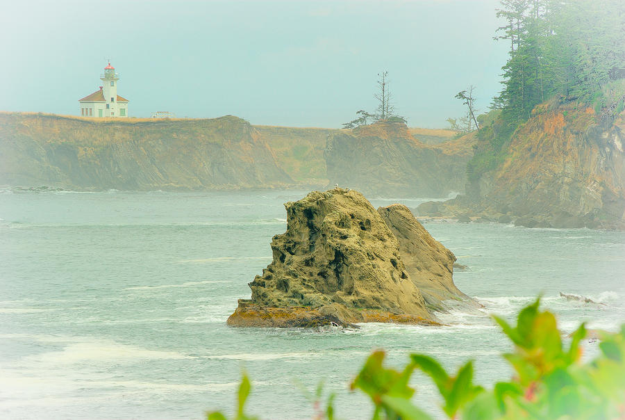 Lighthouse at Coos Bay Photograph by Dale Stillman