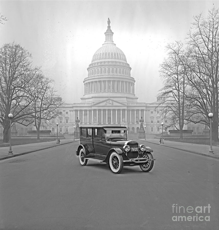 Lincoln at the White House 1922 BW Photograph by Padre Art