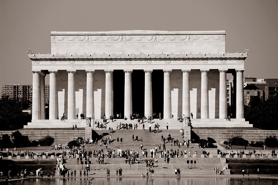 Lincoln Memorial 2 Photograph by Andrew Fare