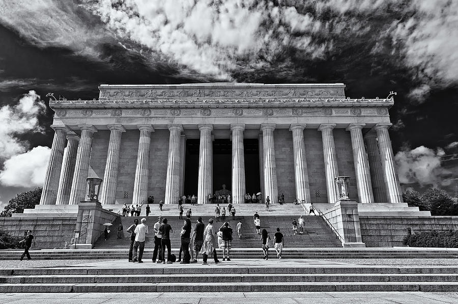 Abraham Lincoln Photograph - Lincoln Memorial in Black and White by Lori Coleman