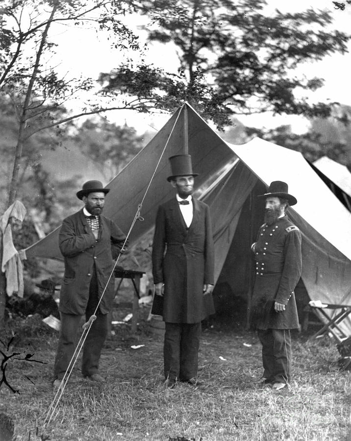 Lincoln/antietam, 1862 Photograph by Granger