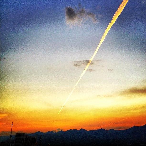 Line In The Sky Photograph by OpɹᏌnpǝ 