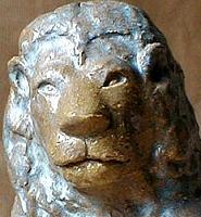 Lion Head Sculpture by Luiz