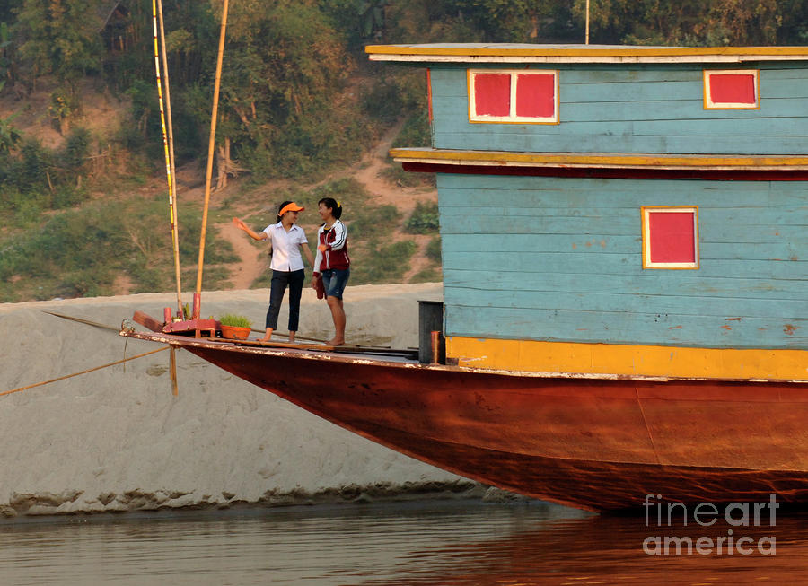 Living On The Mekong Photograph by Bob Christopher