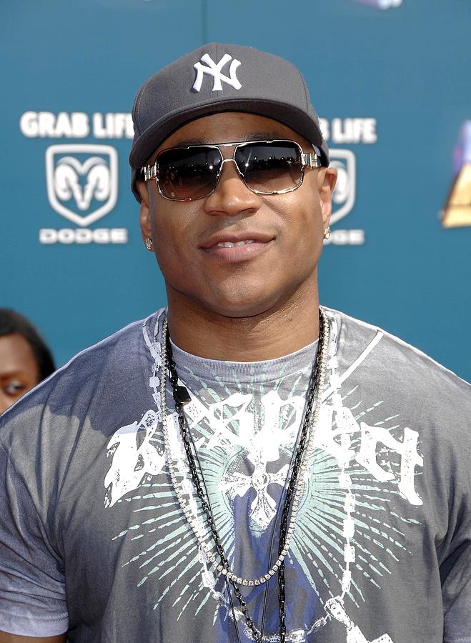 Ll Cool J At Arrivals For Bet Awards Photograph by Everett Pixels