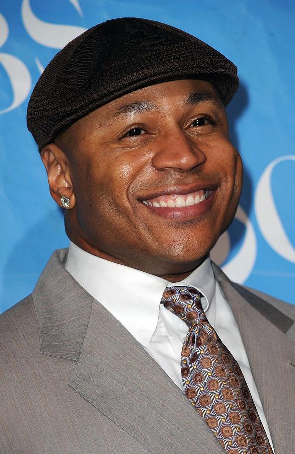 Ll Cool J Photograph - Ll Cool J At Arrivals For Cbs Tv by Everett