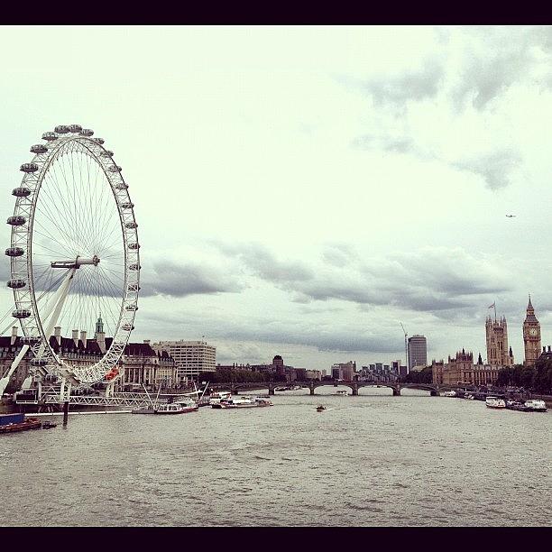 London Photograph - London Eye & Parliment by Paul Mcdonnell