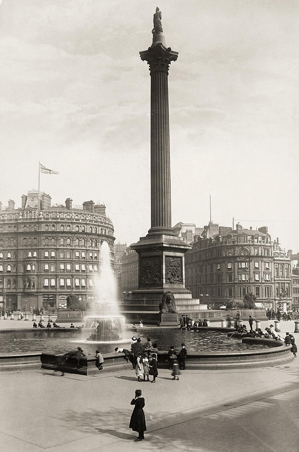 London: Trafalgar Square Photograph by Granger - Fine Art America