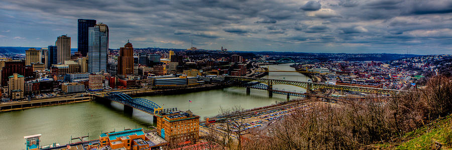 Pittsburgh Photograph - Looking down the Monongahela River by Dave Hahn