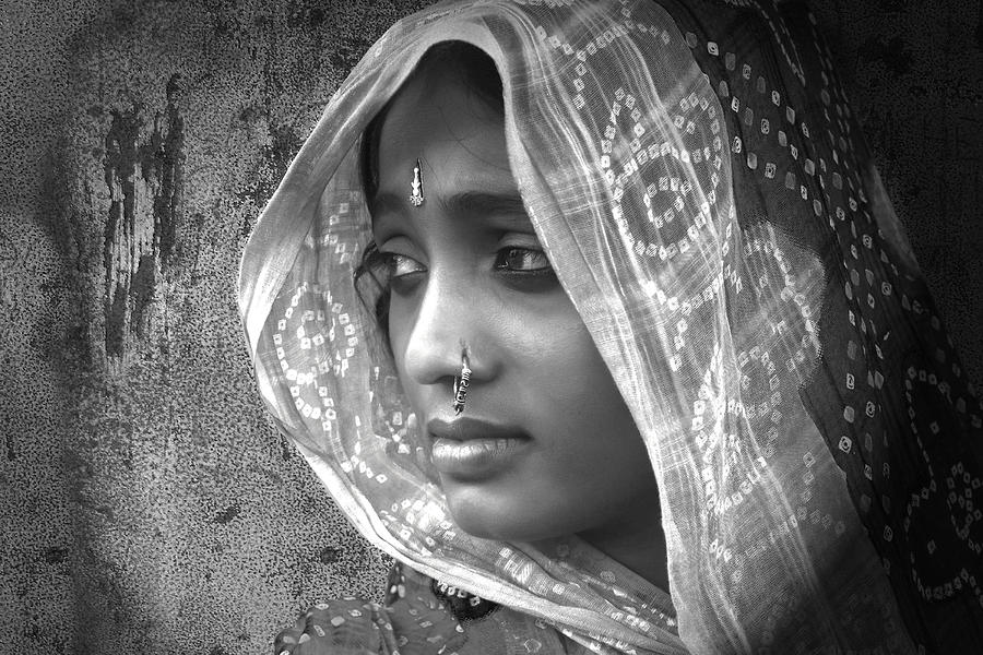 B&w Photograph - Looking For... by Mukesh Srivastava
