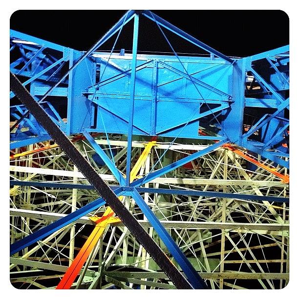 Abstract Photograph - Looking Up At The Wonder Wheel by Natasha Marco