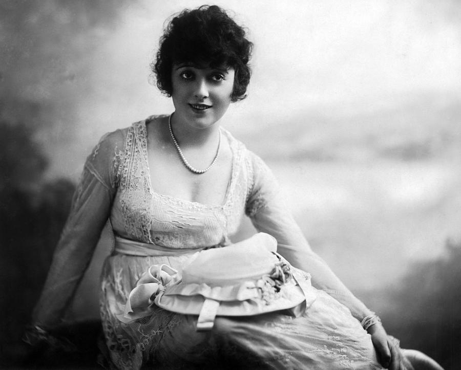 Mabel Normand, Ca. 1910s Photograph by Everett - Fine Art America