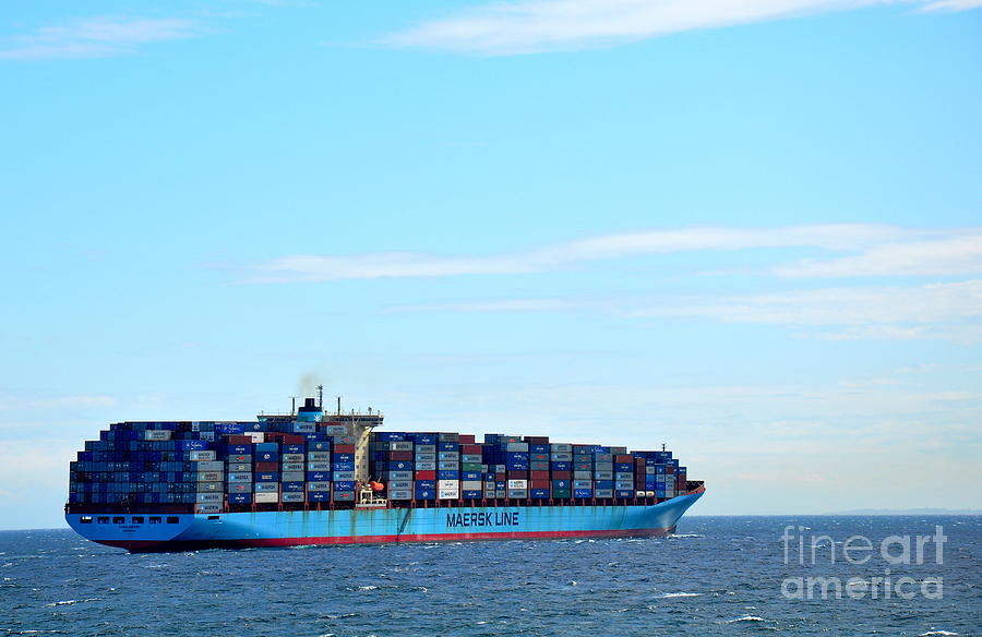 Maersk Line Vessel In Pacific Ocean Photograph by Tatyana Searcy