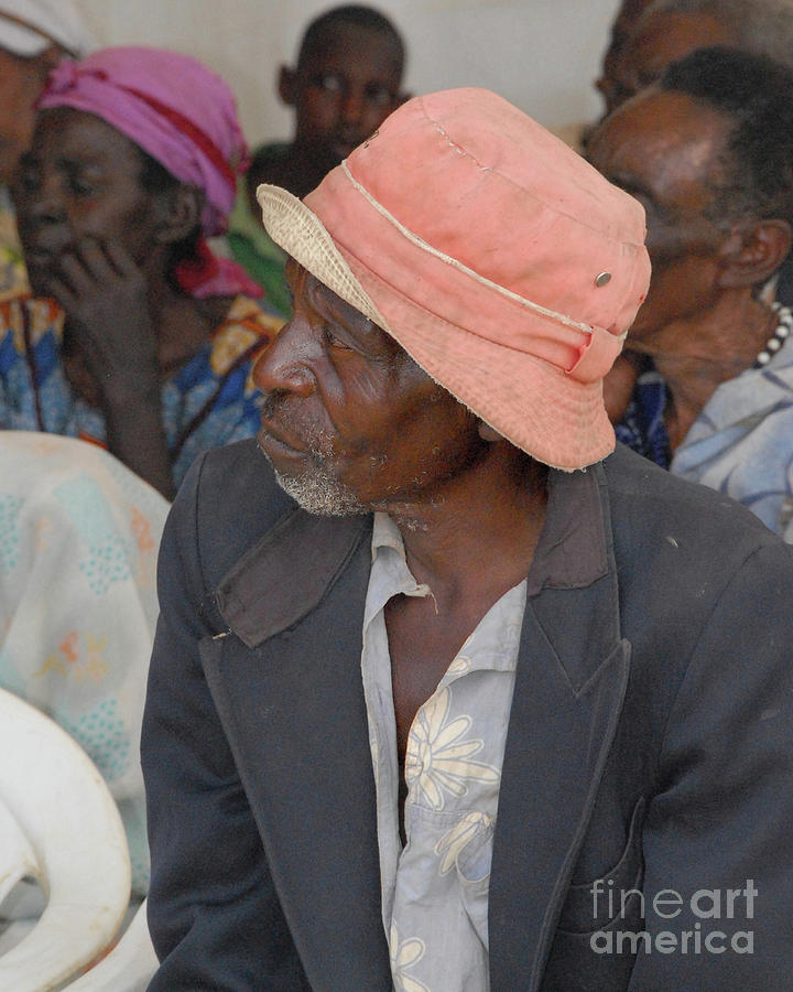 Man in Pink Hat Photograph by Robert Suggs