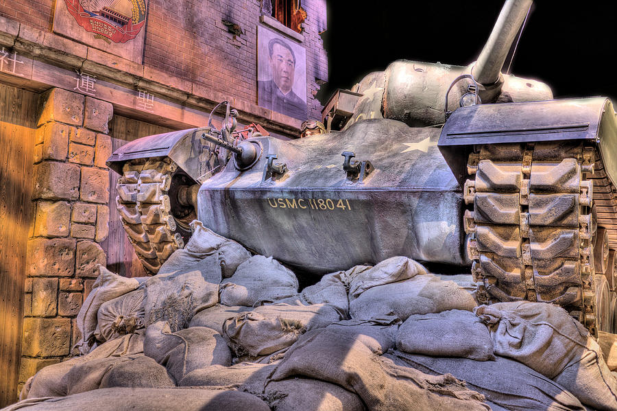 Marine Corps Photograph - Marine Corps Museum Tank by JC Findley