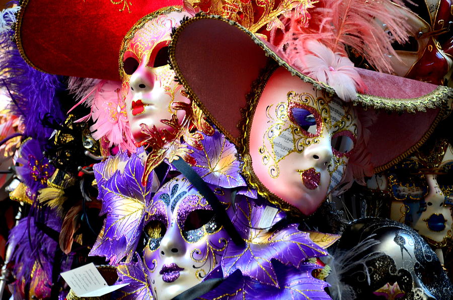 Maschere di Venezia-maschera di carnevale di Venezia Photograph by Martina Fagan