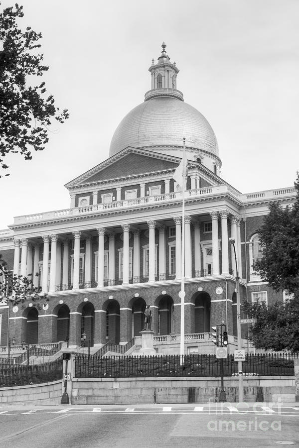 Massachusetts State House II Photograph by Clarence Holmes
