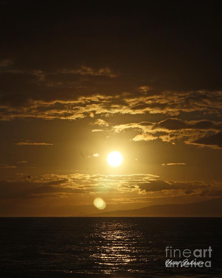 Maui Sunset Photograph by Yumi Johnson