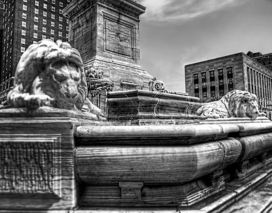 Buffalo Photograph - McKinley Memorial in Black and White by Tammy Wetzel
