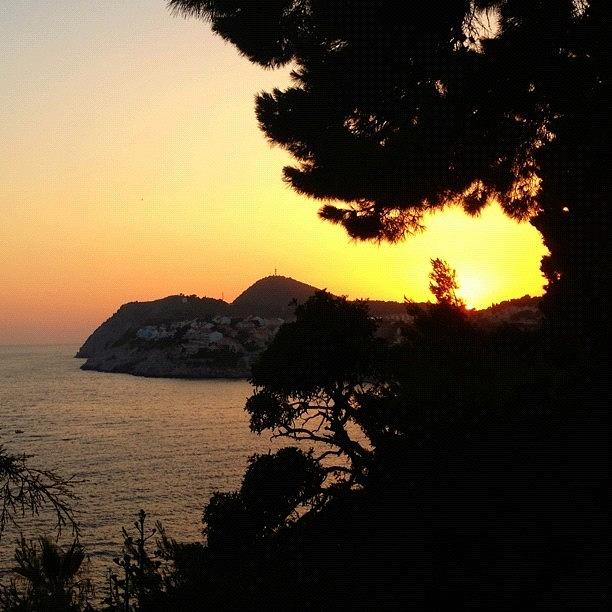 Dubrovnik Photograph - Mediterranean Sunset by Arnold Finderle