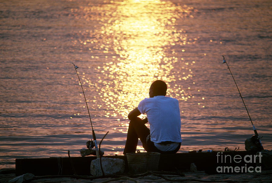 Mississippi River - Fishing Photograph by Granger