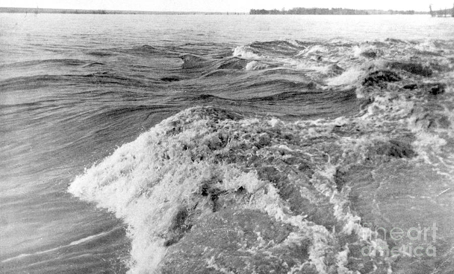 Mississippi River, Spring Flood, 1903 Photograph by Science Source