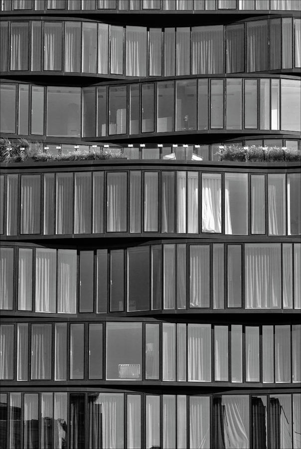 Architecture Photograph - Modern Building Chelsea NYC 2 by Robert Ullmann