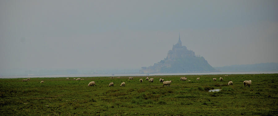 Mont St. Michel Photograph by Eric Tressler