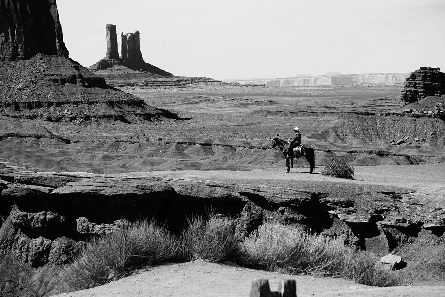 Monument Valley Photograph by John Handfield
