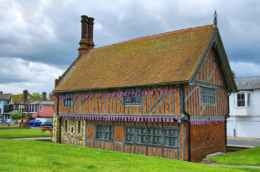 Moot Hall Aldeburgh Photograph by Chris Thaxter