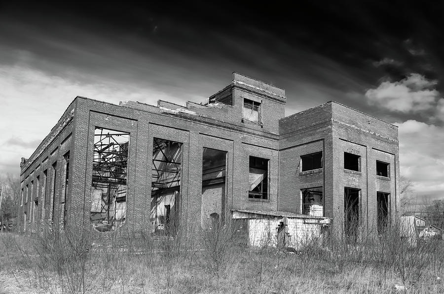 More Urban Decay  70797 Photograph by Guy Whiteley