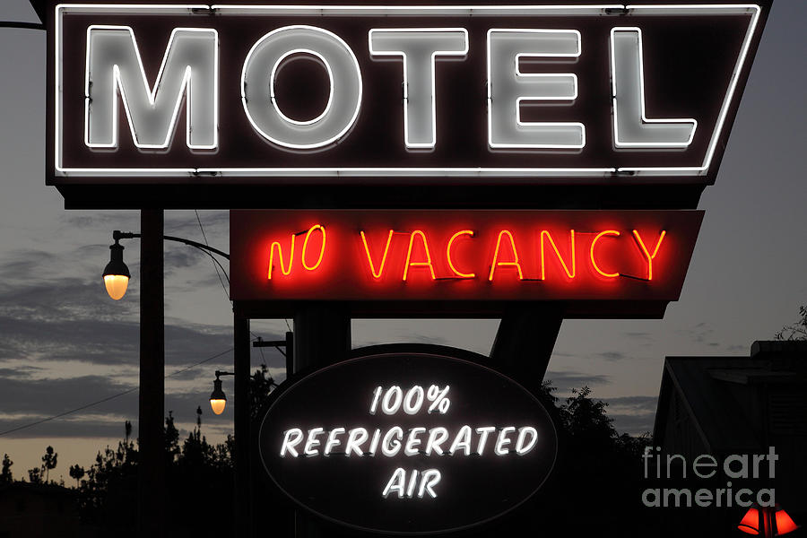 Sign Photograph - Motel - No Vacancy - 5D17747 by Wingsdomain Art and Photography