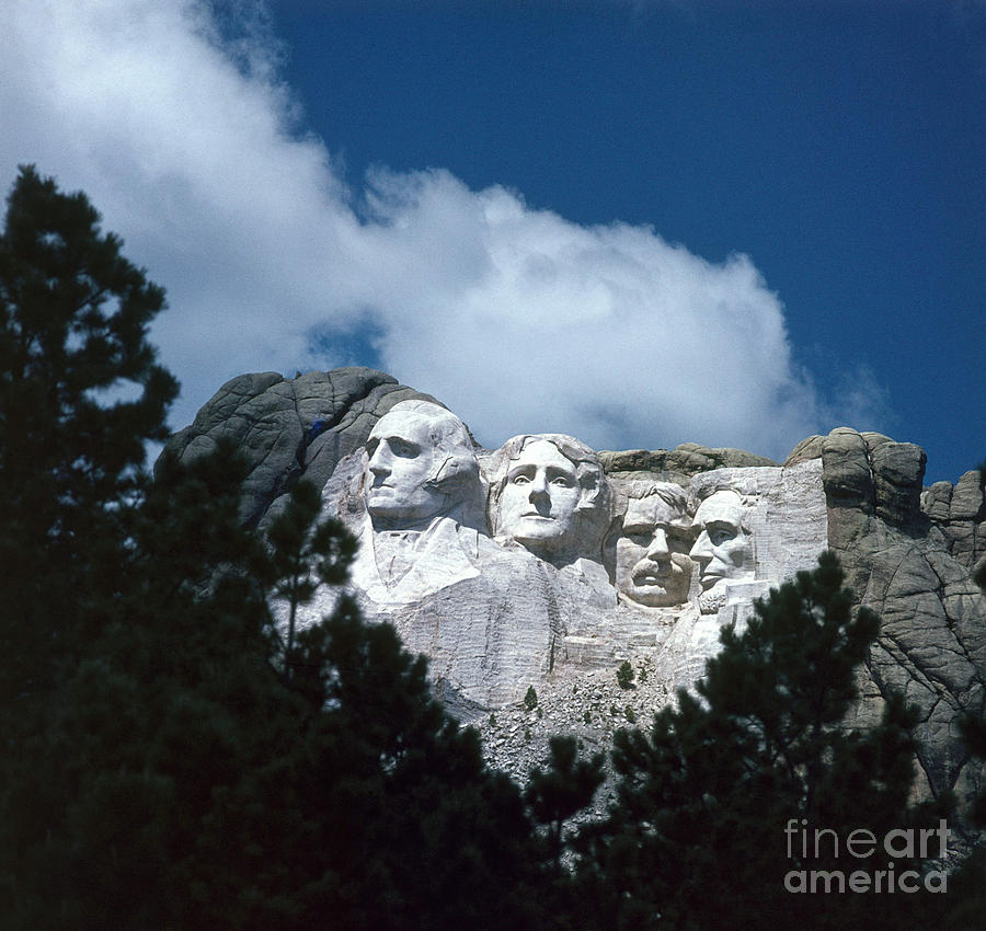 Rushmore Photograph - Mount Rushmore by Photo Researchers Inc