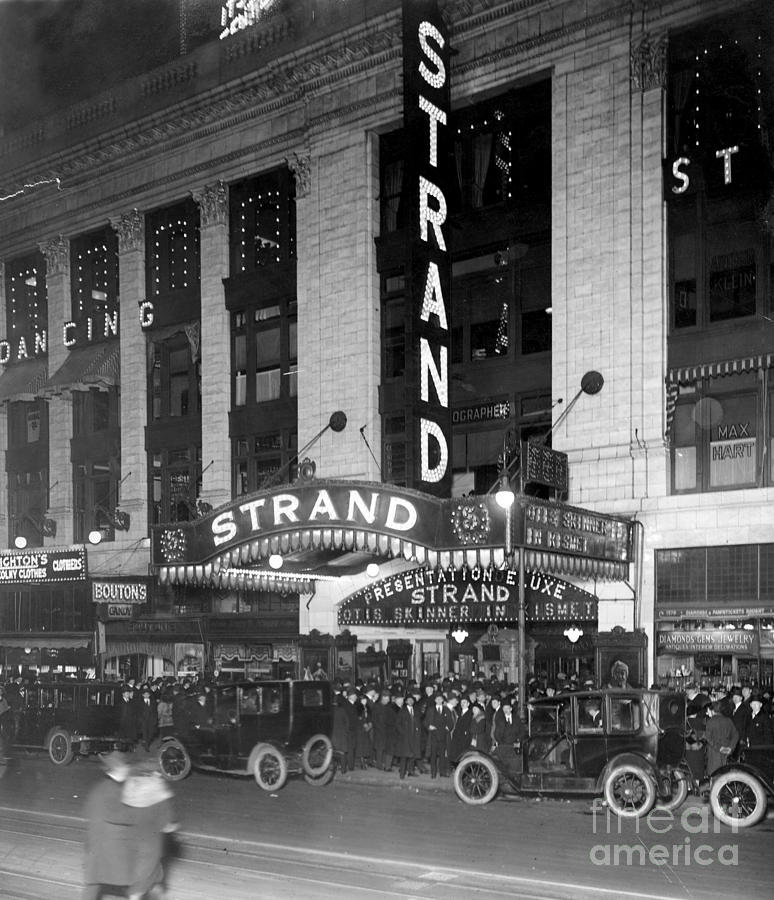 1920 movie theater
