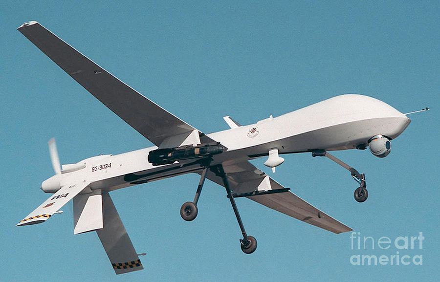 Mq-1 Predator Drone Photograph by Photo Researchers