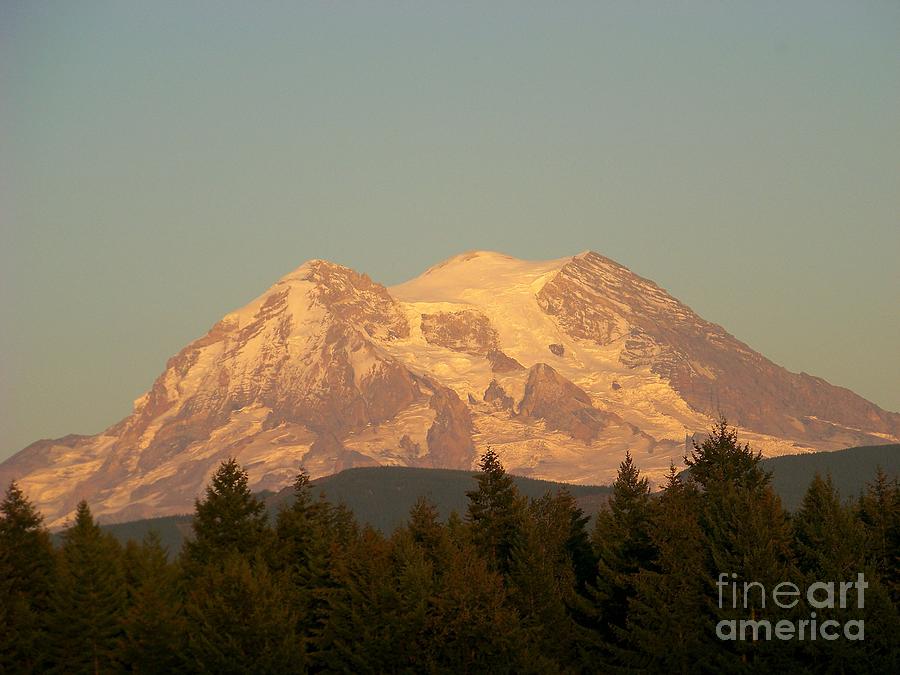Mt Rainer Sunset Glow Photograph by Charles Robinson