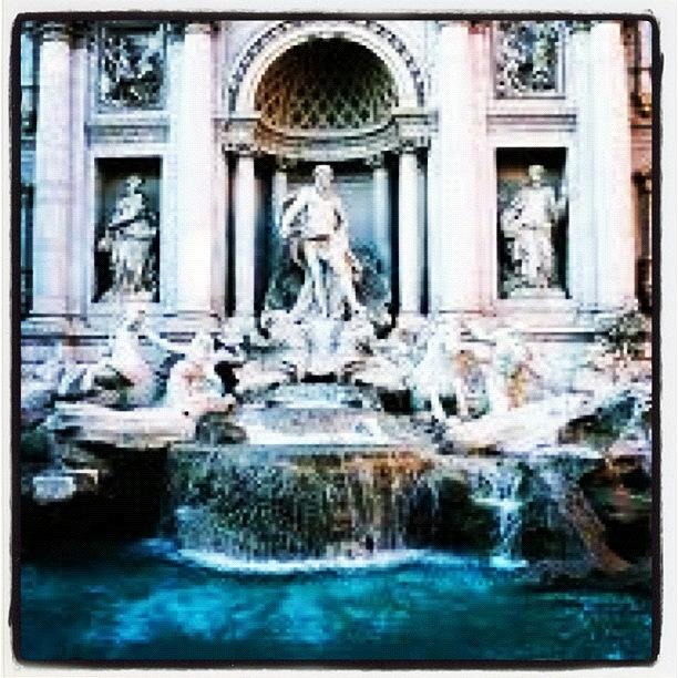 Fountain Photograph - My Perfect #shot Of The #famous trevi by Kelly Custodio Almulla